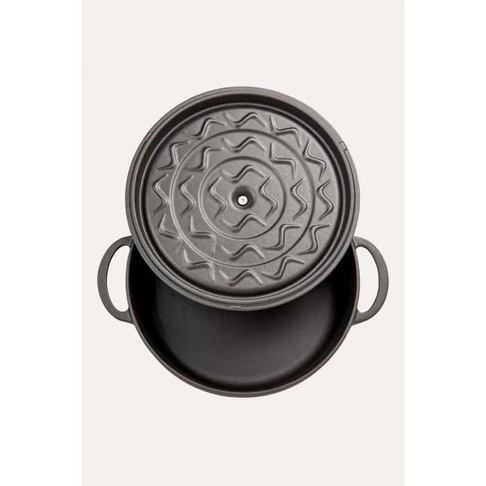 Sürel Premium Siyah Demir Döküm Sığ Tencere 24 cm – Lüks Lezzet Kültürü