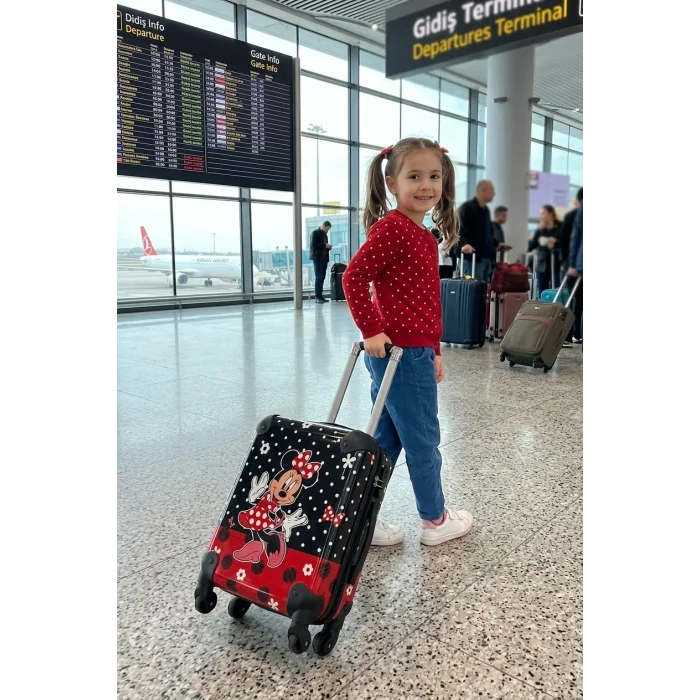 Lüks ABS Siyah Çocuk Valizi – 360° Tekerlekli Şıklık