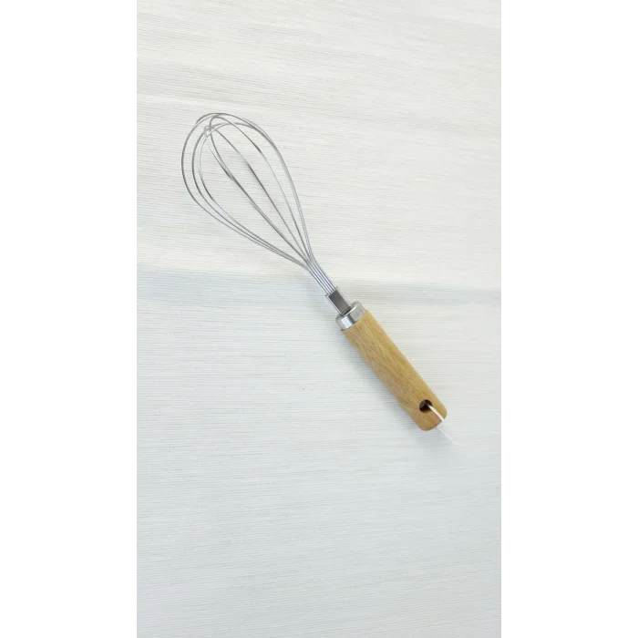 italyan tasarım Siyah Ahşap Çırpıcı – Dayanıklı ve Şık Mutfak Aleti