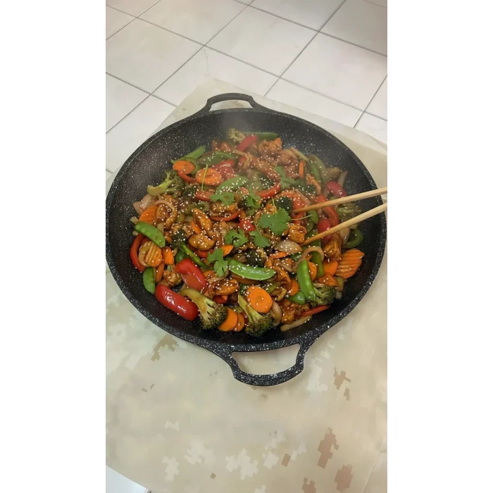 Hanımeli Granit Kaplamalı Döküm Tava 38cm – Lüks Mutfak Çözümü