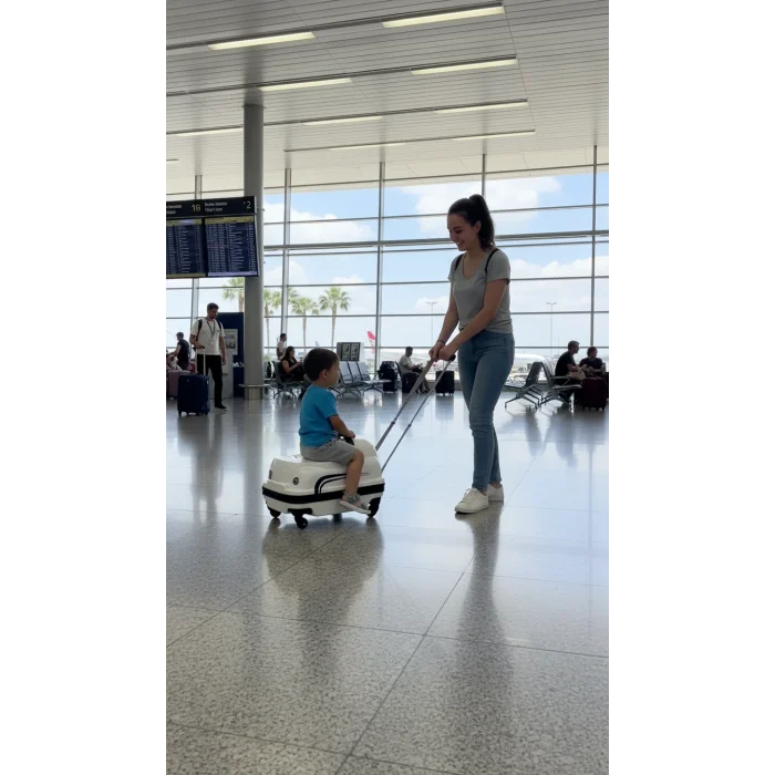 Eko-Style Çocuk Valizi – ABS Sürdürülebilir Çok Renkli