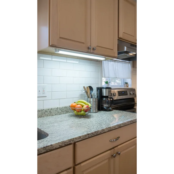 USB Şarjlı 3 Modlu Mıknatıslı otel-yurt-ev-kamp Feneri LED Şarjlı Işıldak 10 W 32 cm