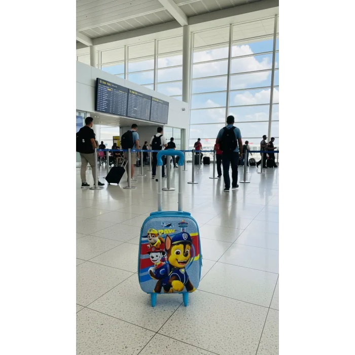 Mavi Çocuk Valizi - Çekçekli ve Tekerlekli Bavul