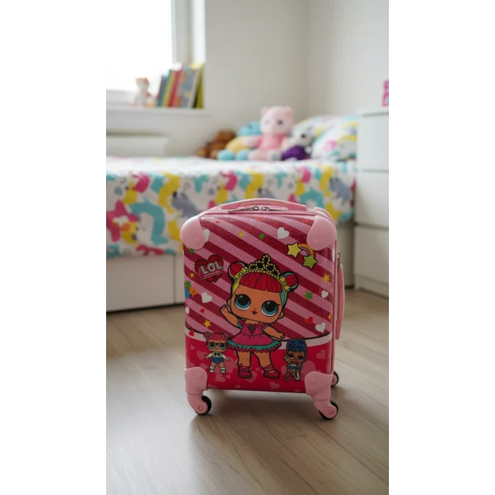 Çok Renkli Çocuk Kabin Boy Valiz Seti – Dayanıklı, Hafif ve Eğlenceli Tasarım