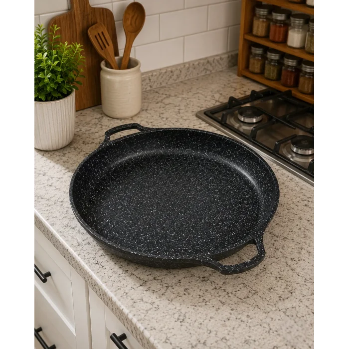 Hanımeli Granit Kaplamalı Döküm Tava 34cm – Lüks Mutfak Çözümü