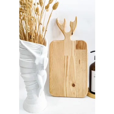 Premium Geyikli Ahşap Kesme ve Sunum Tahtası – Açık Kahverengi