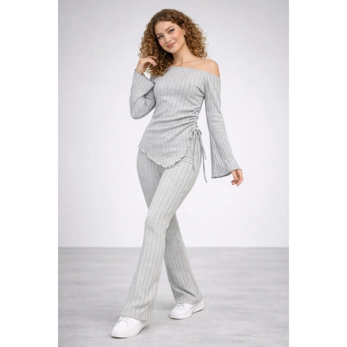 İklimix Kadın Kaşkorse Takım - Kayık Yaka ve Bağlamalı Triko Bluz & İspanyol Paça Pantolon
