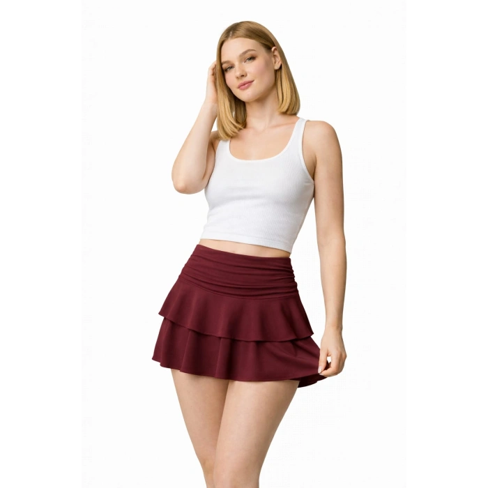 Kat Kat Fırfır Detaylı Yüksek Bel Şort Etek – Modern ve Dinamik Tasarım