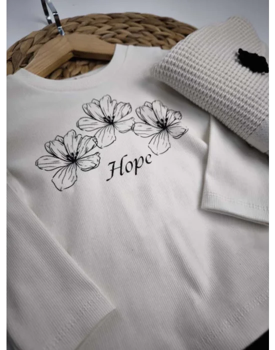 3 Parça Kız Çocuk Kombin – Body + Örme Çiçek Aplikeli Triko Hırka + Etek