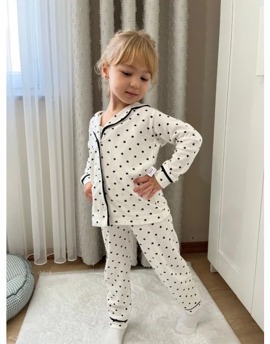 Siyah Kalp Detaylı Pijama Takımı