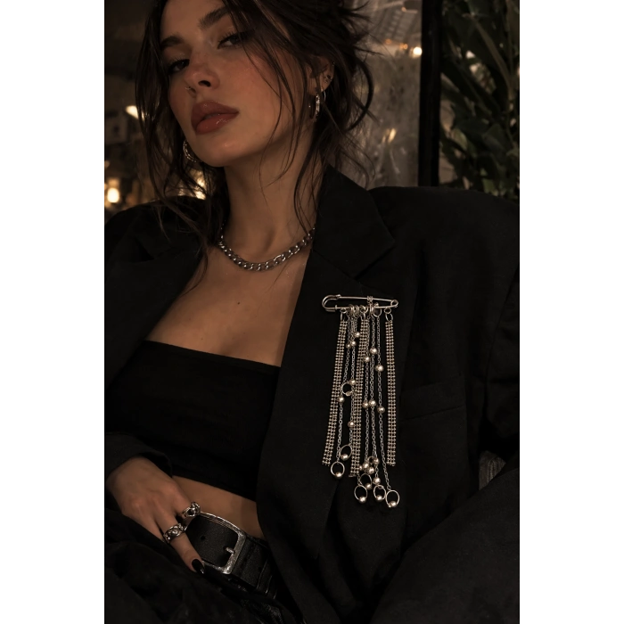 Zincirli Çengelli İğne Broş Punk Tarz Metal Zincirli Ceket Yaka Aksesuarı