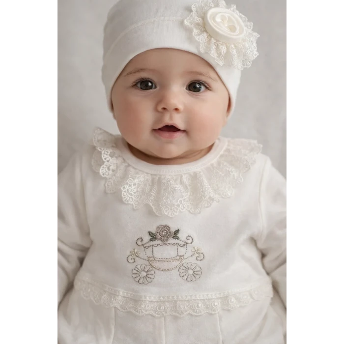 Çiçekli Araba Nakışlı Dantelli Tulum