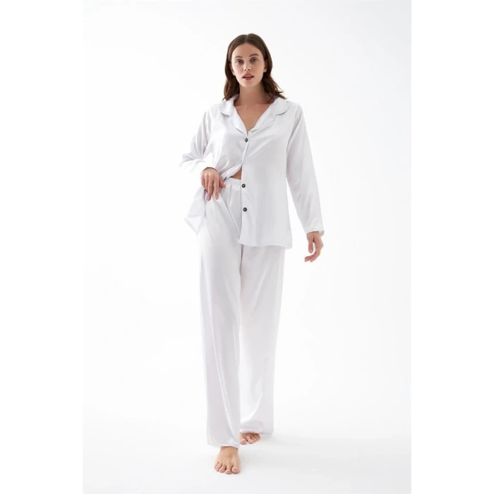 Giyim Kadın Beyaz Oversize Saten Pijama Takımı – Rahat Kesim Şık Ev Giyim Seti