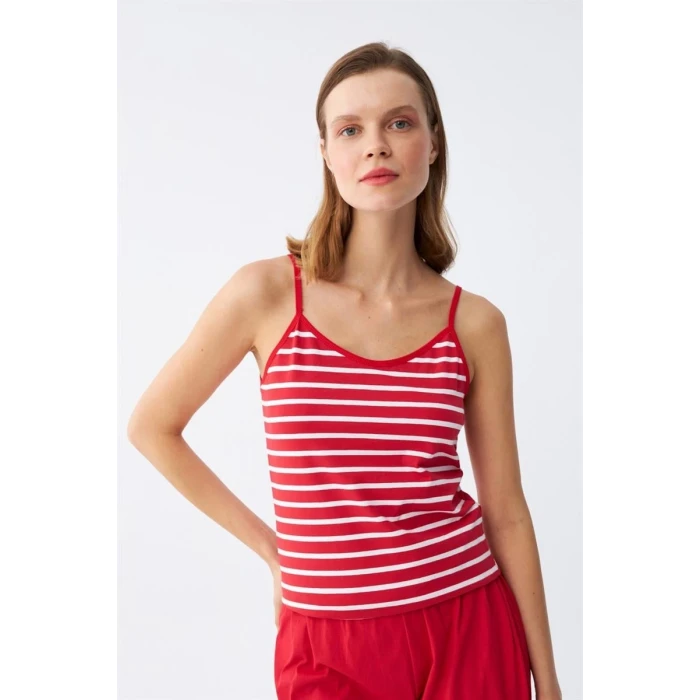 Giyim Kadın İp Askılı Pamuk Penye Şortlu Takım Kırmızı