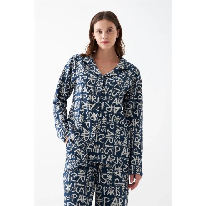 Giyim Kadın Lacivert “Paris” Yazı Desenli Düğmeli Pamuklu Pijama Takımı