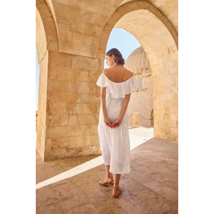 Pamuklu Kayık Yakalı Elbise