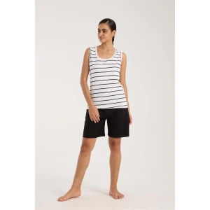 Giyim Kadın Kalın Askılı Beyaz Şortlu Pijama Takımı