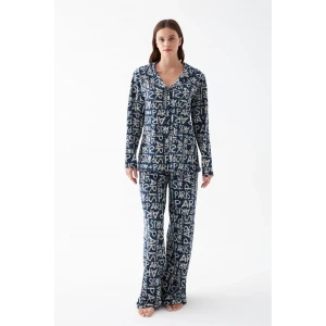 Giyim Kadın Lacivert “Paris” Yazı Desenli Düğmeli Pamuklu Pijama Takımı