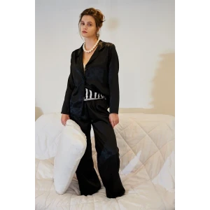 Giyim Kadın Siyah Oversize Saten Pijama Takımı – Rahat Kesim Şık Ev Giyim Seti