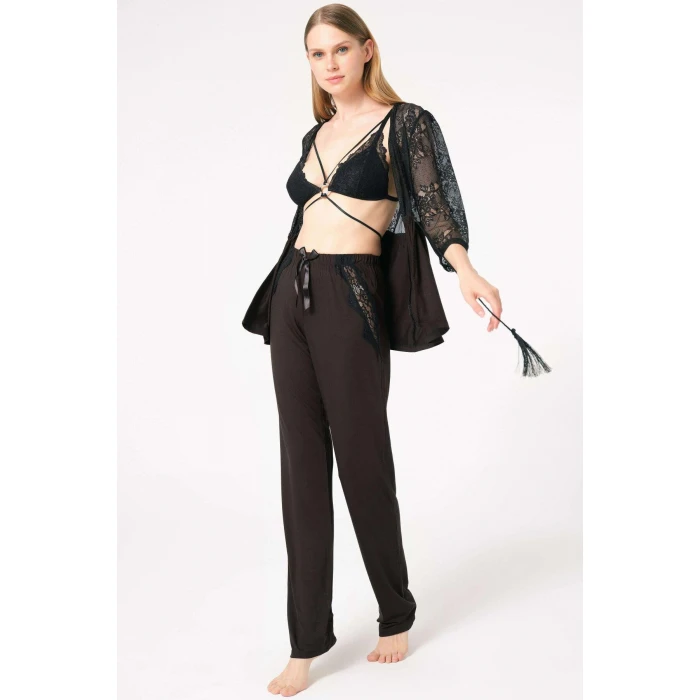 Dantelli Sabahlık Balensiz Desteksiz Dolgusuz Yaka Detaylı Sütyen Ve Pantolon Pijama 3lü Takım