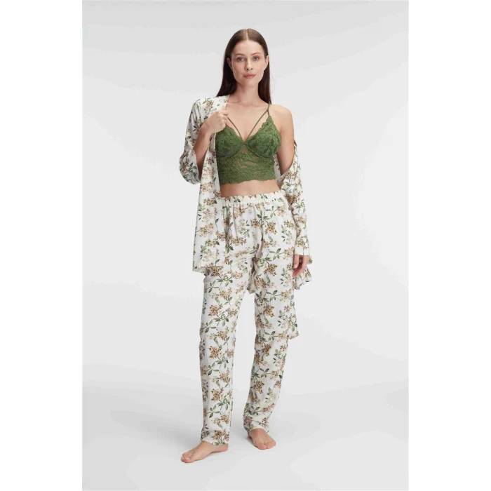 İp Askılı V Yaka Kadın Çiçek Desenli Yazlık Dokuma Dantel Detaylı Pijama Takımı Sabahlık