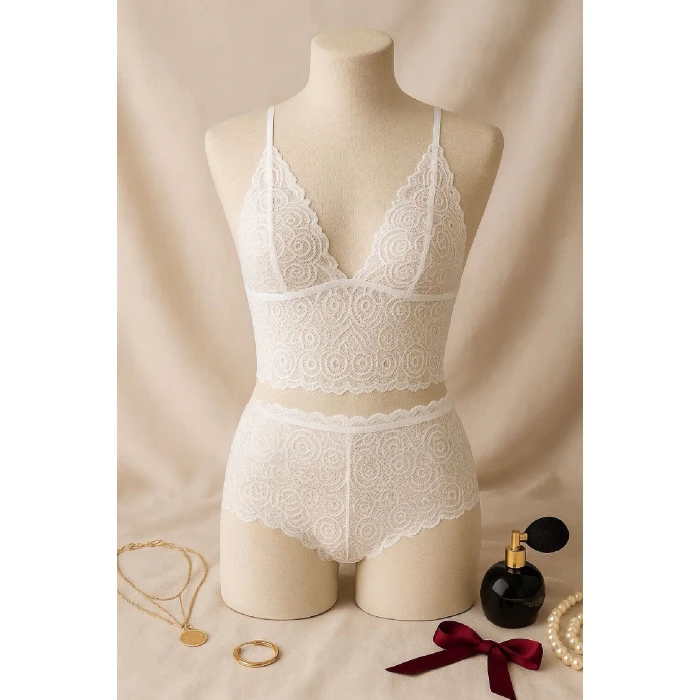 Kadın Beyaz Dantel Bralet Şort Takımı – Romantik ve Zarif İç Giyim