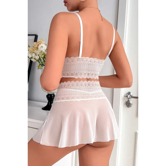 Kadın Beyaz Dantel ve Tül Detaylı Etekli Şık Gecelik Takımı