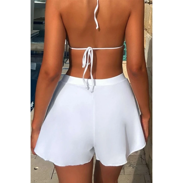 Kadın Beyaz Yırtmaçlı Etek Görünümlü Şık Deniz Şortu