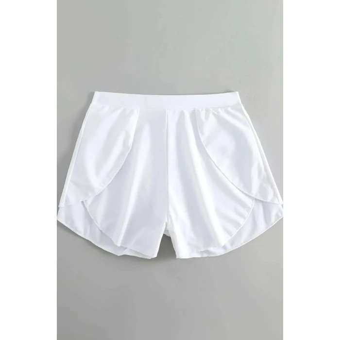 Kadın Beyaz Yırtmaçlı Etek Görünümlü Şık Deniz Şortu