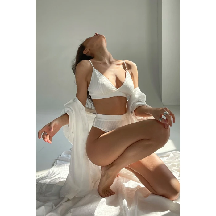 Kadın Beyaz Yüksek Bel Dolgusuz Slip Takım