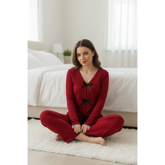 Kadın Bordo Fiyonklu İç Çamaşırı ve Uzun Kollu V Yaka Pijama Takımı 4lü Set