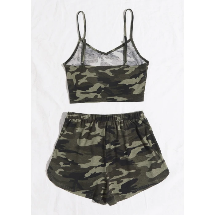 Kadın Kamuflaj Desenli Askılı Crop Top ve Şortlu Gecelik Takım