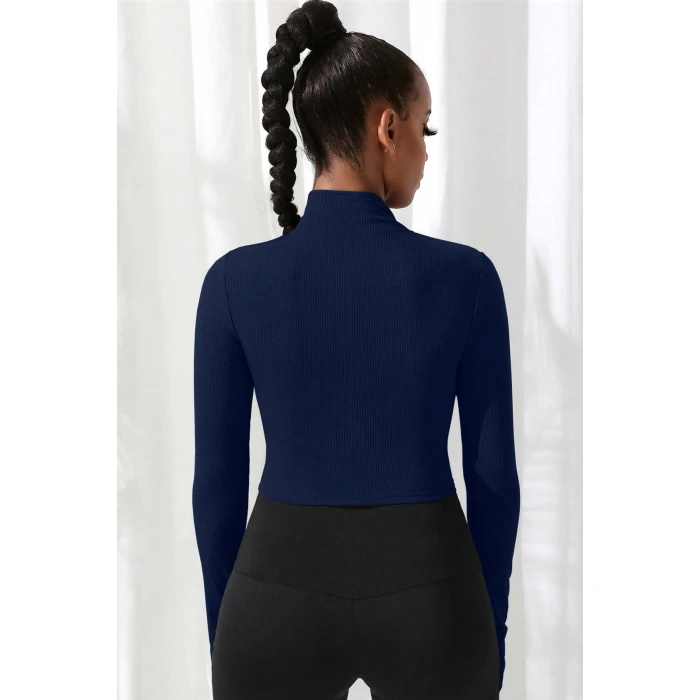 Kadın Lacivert Uzun Kol Fermuarlı Parmak Geçme Detaylı Dik Yaka Crop Top Bluz