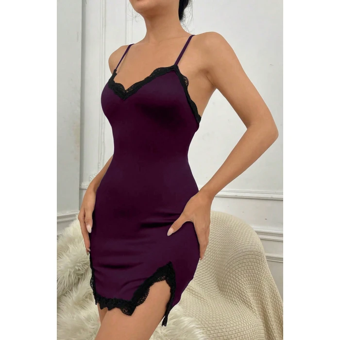 Kadın Mor Göğsü ve Bacakları Dantelli Yırtmaçlı Şık Gecelik
