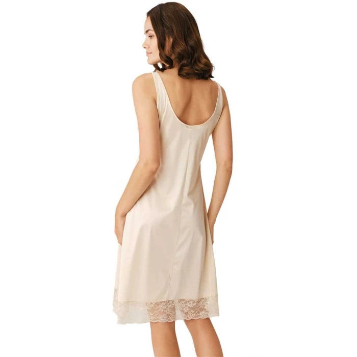 Kadın Polyamid Kumaşlı Dantelli Geniş Askılı Diz Altı Kombinezon