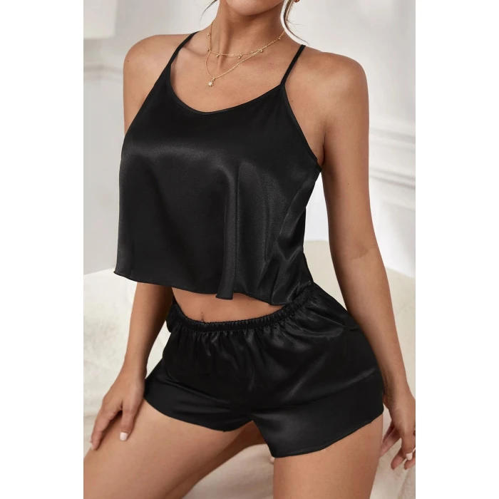 Kadın Siyah Asimetrik Sırt Dekolte Detaylı Şık Şortlu Gecelik Takım