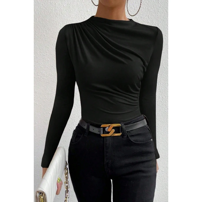 Kadın Siyah Belden ve Boyundan Büzgü Detaylı Uzun Kollu Bluz