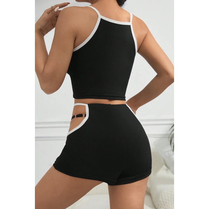 Kadın Siyah Beyaz Şortlu Cut-Out Detaylı Gecelik Takımı