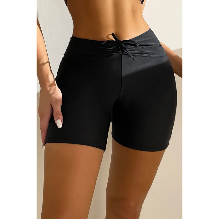 Kadın Siyah Önden Bağcıklı Deniz Şortu