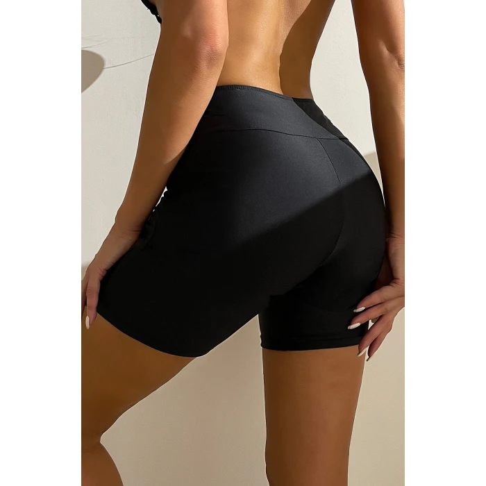 Kadın Siyah Önden Bağcıklı Deniz Şortu