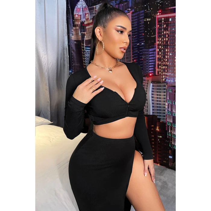 Kadın Siyah Uzun Kol Göğüs ve Göbek Dekolteli Fermuarlı Crop Top Bluz