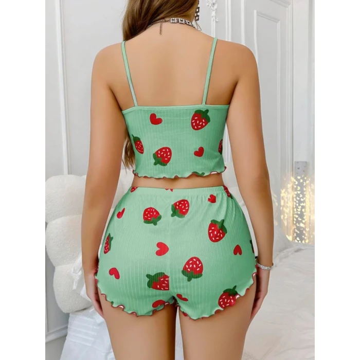 Pamuklu Yeşil Üstüne Çilek Desen Fitilli Askılı Şortlu Pijama Takımı
