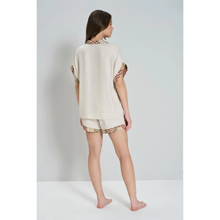 Dokuma Yaprak Desenli Önden Düğmeli Şortlu Pijama Takımı
