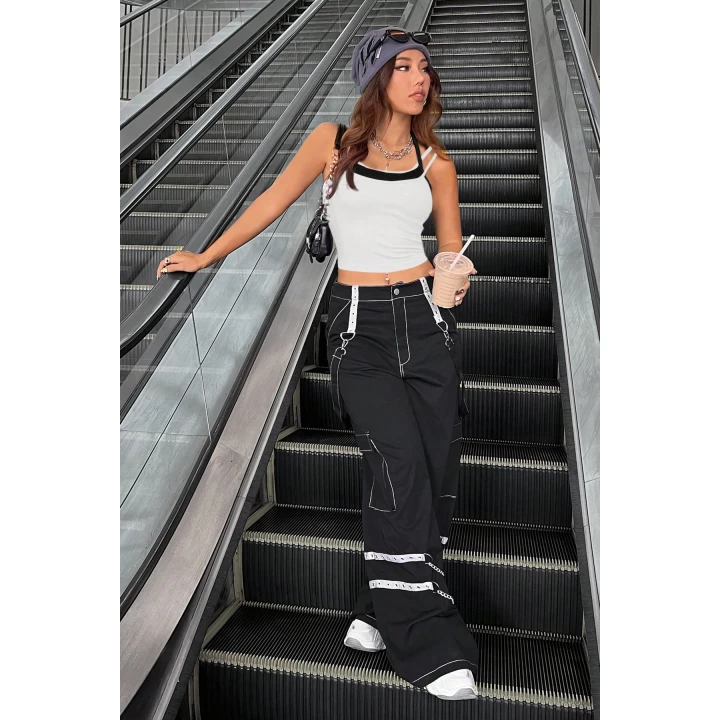 Kadın Siyah Beyaz Çift Renk Çapraz Askılı Crop Top Bluz