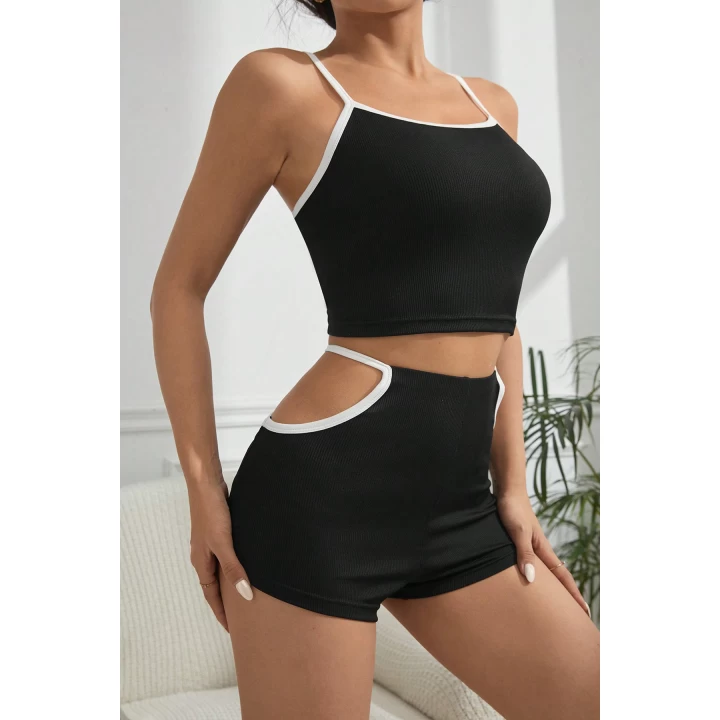 Kadın Siyah Beyaz Şortlu Cut-Out Detaylı Gecelik Takımı