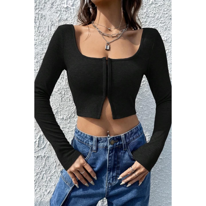 Kadın Siyah Uzun Kollu Agraflı Göğüs ve Göbek Dekolteli Crop Top Bluz