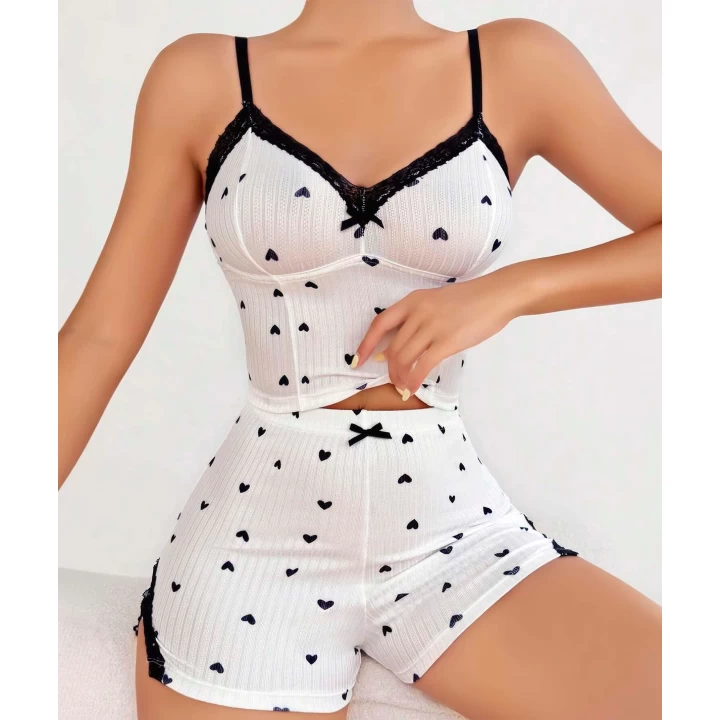 Pamuklu Beyaz Üstüne Siyah Kalp Desen Fitilli Askılı Şortlu Pijama Takımı
