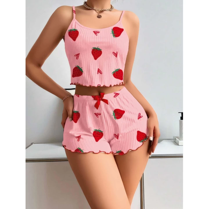 Pamuklu Pembe Üstüne Çilek Desen Fitilli Askılı Şortlu Pijama Takımı