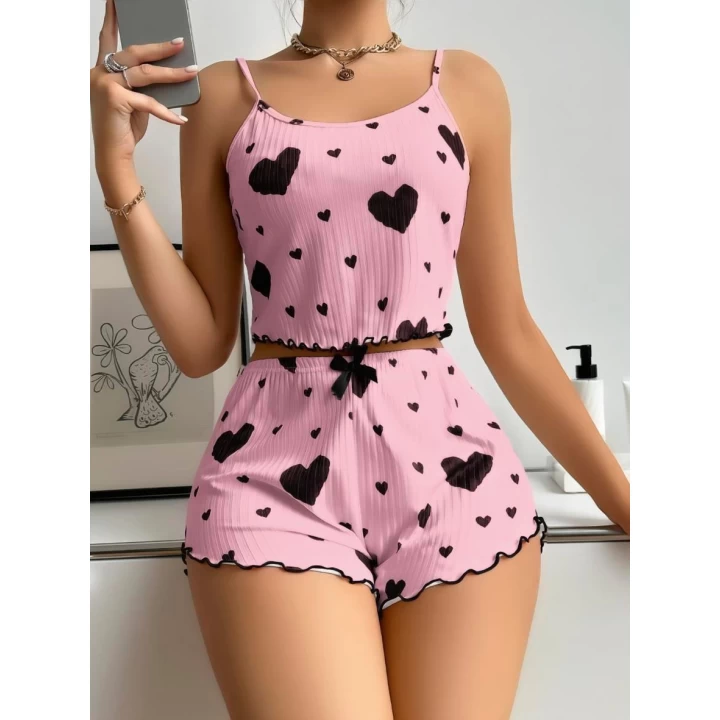 Pamuklu Pembe Üstüne Siyah Kalp Desenli Askılı Fitilli Şortlu Pijama Takımı