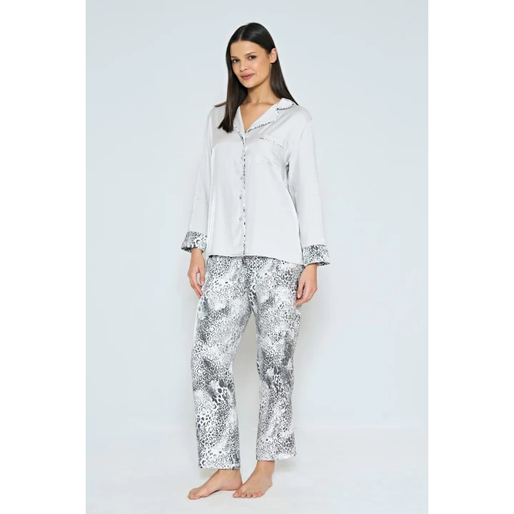 Viskon Jakarlı Önden Düğmeli Desenli Pijama Takımı